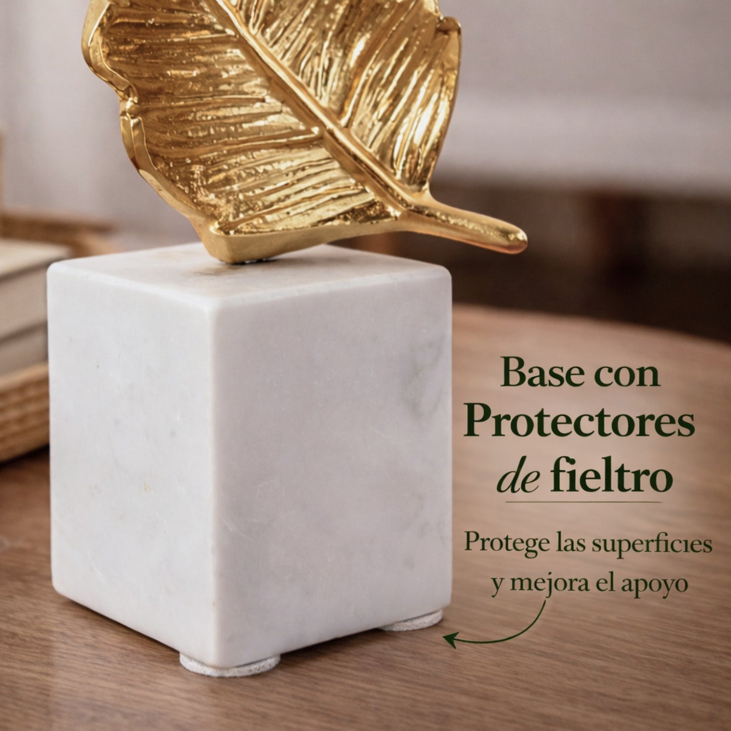Hoja Decorativa de Aluminio Dorado con Mármol 22 cm